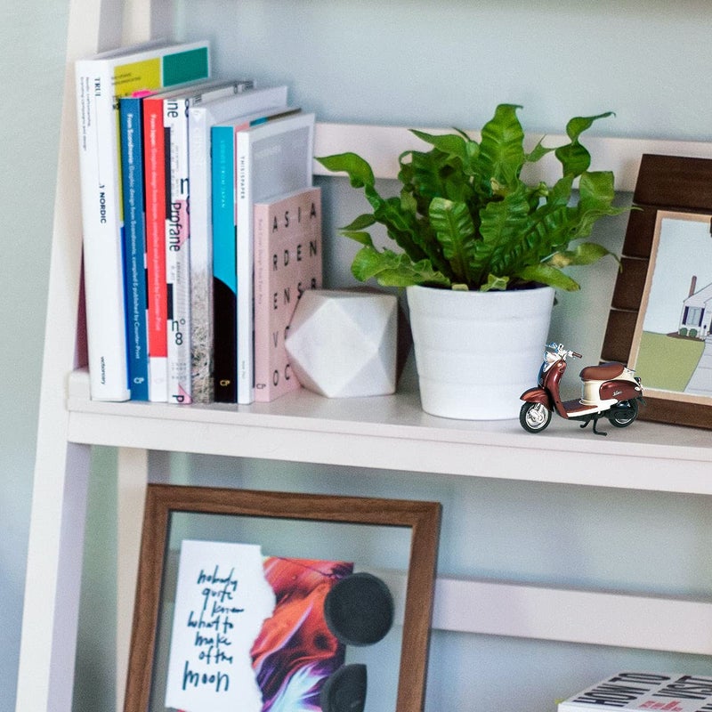 Welly Die Cast Motorcycle Blue Yamaha 1994 TZ250M, 1:18 Scale - Image 5